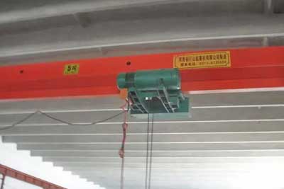 Single girder overhead crane with special designed cd/md type low headroom hoist