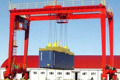 Rubber tyred gantry crane for yard container stacking 