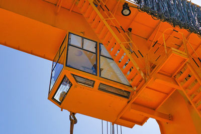 Crane cab - main parts of single girder gantry crane 