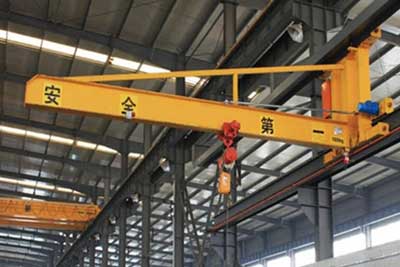 Tie rod wall travelling jib crane