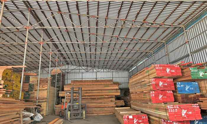 Timber workshop of Maldives client which needs the 3 ton + 3 ton overhead crane for material handling