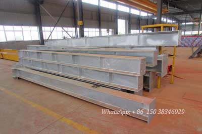 Galvanized columns and runway supporing beams to prevent corrosion in hot steem workshop 