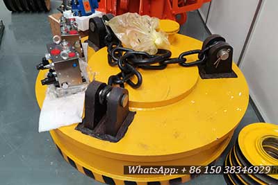 Scrap iron lifting electromagnetic chuck