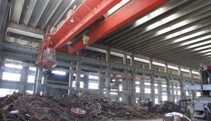 overhead crane  for steel scrap handling 