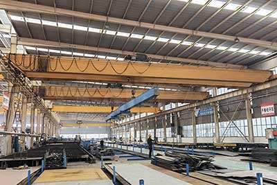 European style double girder overhead crane with elecric hoist trolley 