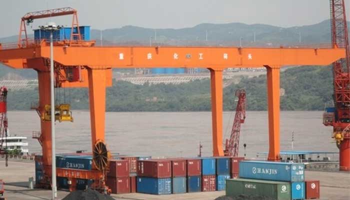 Container handling gantry cranes , customized design for efficiency and safe material handling 