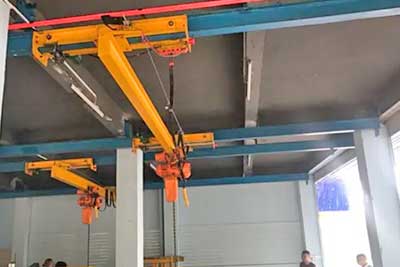 Underhung single girder crane