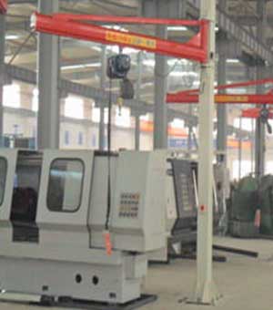 Light duty jib crane for motor handling