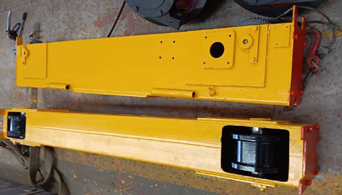 End carriages  girder of the single girder overhead bridge crane 5 ton for sale UAE 