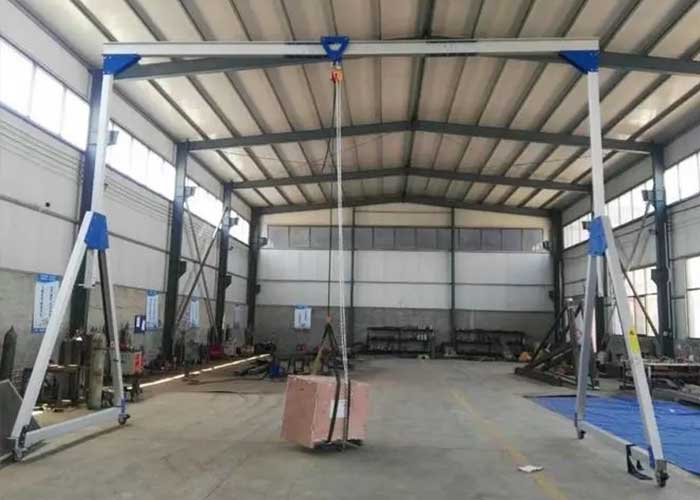 Lightweight gantry crane for sale