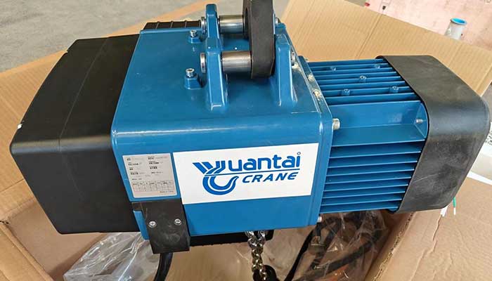 2 ton electric chain hoist with European style for floor jib crane for sale Italy 