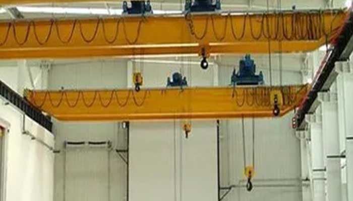 Double Girder Overhead Crane with Two Hooks: