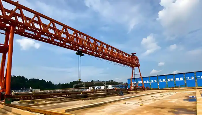 Truss gantry crane for precasting yard 