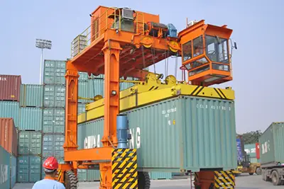 Straddle Carrier for Container Handling